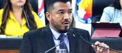 Acusa Oscar Leggs a la Fiscalía Anticorrupción de manipular su proceso judicial