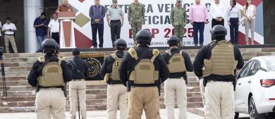 Gobierno de BCS fortalece a la Procuraduría General de Justicia con la entrega de 26 nuevos vehículos