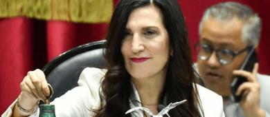 La panista Kenia López asume la presidencia de la Cámara de Diputados