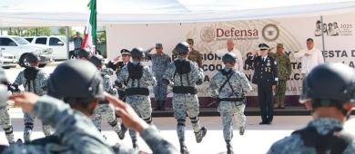 Gobernador Castro Cosío preside la ceremonia de posesión del nuevo Coordinador de la Guardia Nacional en BCS