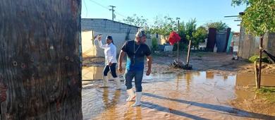Entrega INVI materiales de autoconstrucción a familias afectadas con lluvias en Mulegé