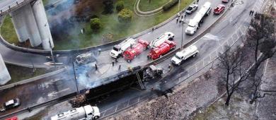 Suman 28 muertos por explosión de pipa en Iztapalapa