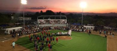 Acude gobernador Castro Cosío a la inauguración del campo de béisbol en San Juan de Los Planes