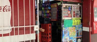 Reportan que tienditas suspendieron brevemente venta de refrescos por posible alza de impuesto      6