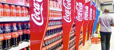 Organizaciones piden alza de 7 pesos por litro a refrescos