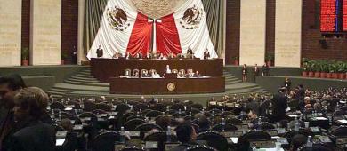 Plantean sancionar a legisladores distraídos; Morena obliga a ir al pleno