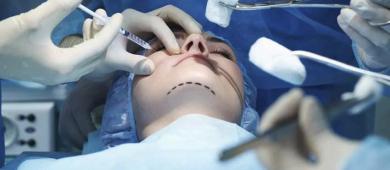 Diputadas del PRI buscan prohibir cirugías estéticas en adolescentes