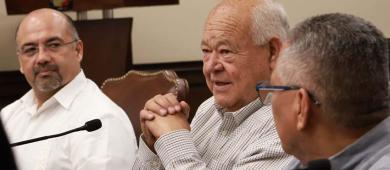 Se reúne Gobernador Castro Cosío con diputados locales y el cabildo de Comondú