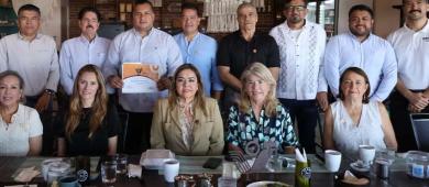 Impulsa Saúl González el diálogo ciudadano como motor de desarrollo en BCS