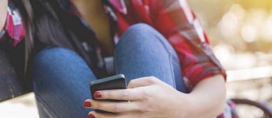 Desconocidos, principales agresores contra mujeres en ciberacoso: Inegi