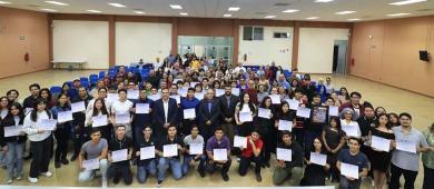 UABCS reconoce a estudiantes con los mejores promedios de Sistemas Computacionales