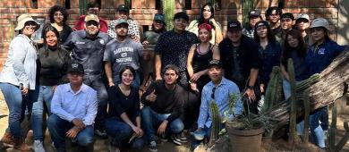 Estudiantes de UABCS realizan práctica de campo en San Antonio para fortalecer su formación botánica y química