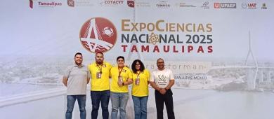 Estudiantes de UABCS desarrollan un sistema de alerta para prevenir accidentes por ganado en carretera