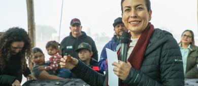 Entrega Milena Quiroga huerto comunitario en Puerto Chale para fortalecer la alimentación