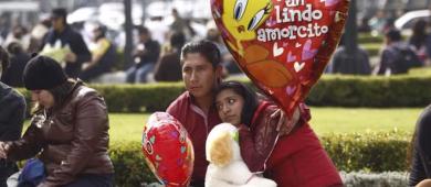 Estiman derrama de 36,200 millones de pesos por venta de regalos y servicios por día del amor y la amistad