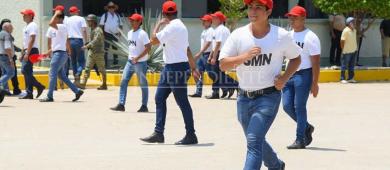 Inicia en La Paz el Servicio Militar Nacional con 198 jóvenes y dos mujeres voluntarias