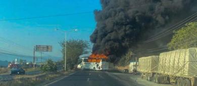 Sheinbaum llama a la 'calma' tras bloqueos y disturbios por muerte de 'El Mencho'