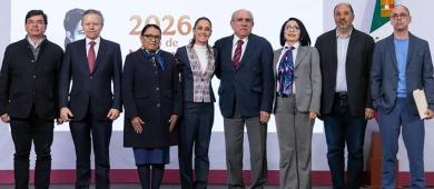 Sheinbaum presenta su reforma electoral para reducir costos y número de senadores