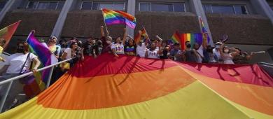 Senado avala reforma para incluir en 28 leyes el respeto a la preferencia sexual