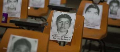 Juez ordena al Ejército mexicano entregar información de inteligencia sobre Caso Ayotzinapa