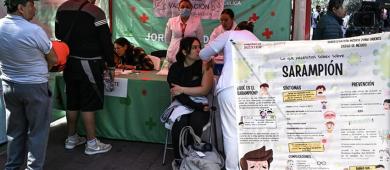 Secretaría de Salud destaca reducción en la transmisión de sarampión tras 17.2 millones de vacunas en México
