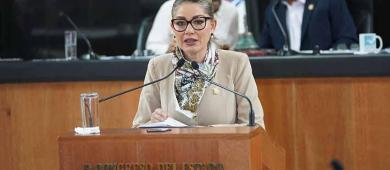 Propone la diputada Karina Olivas tipificar el acecho en el Código Penal