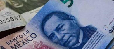 El peso mexicano se deprecia 2.61 % en abril, pero registra avance en lo que va del año