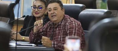 Protestan en Congreso BCS contra Sergio Polanco por comentarios sobre mujeres