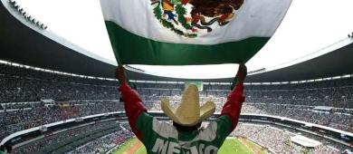 México 'paga' costos del Mundial y la FIFA concentra los beneficios: ONGs