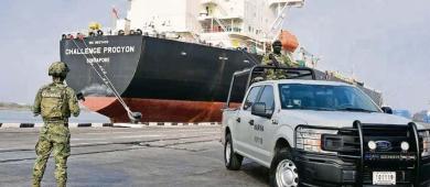FGR acusa a tres mandos militares de Aduanas por presunto huachicol fiscal: Reforma