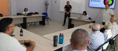 Instructoras e instructores de talleres culturales UABCS se capacitan en materia de discapacidad y neurodiversidad