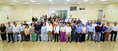 UABCS recibe a directora general del CENEVAL para abordar retos de la educación superior
