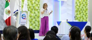 UABCS recibe a directora general del CENEVAL para abordar retos de la educación superior