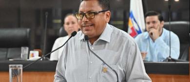 Aprueban Comisión Especial para atender el uso de dispositivos en centros educativos