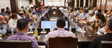 Suspenden clases y labores administrativas el martes; “alerta máxima” en islas de Baja California Sur