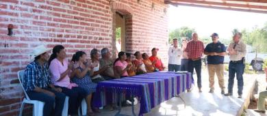 Atiende gobernador Víctor Castro necesidades de comunidades rurales del municipio de La Paz