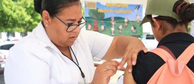 Promueven en la UABCS la prevención y el bienestar mediante la Feria Universitaria de la Salud
